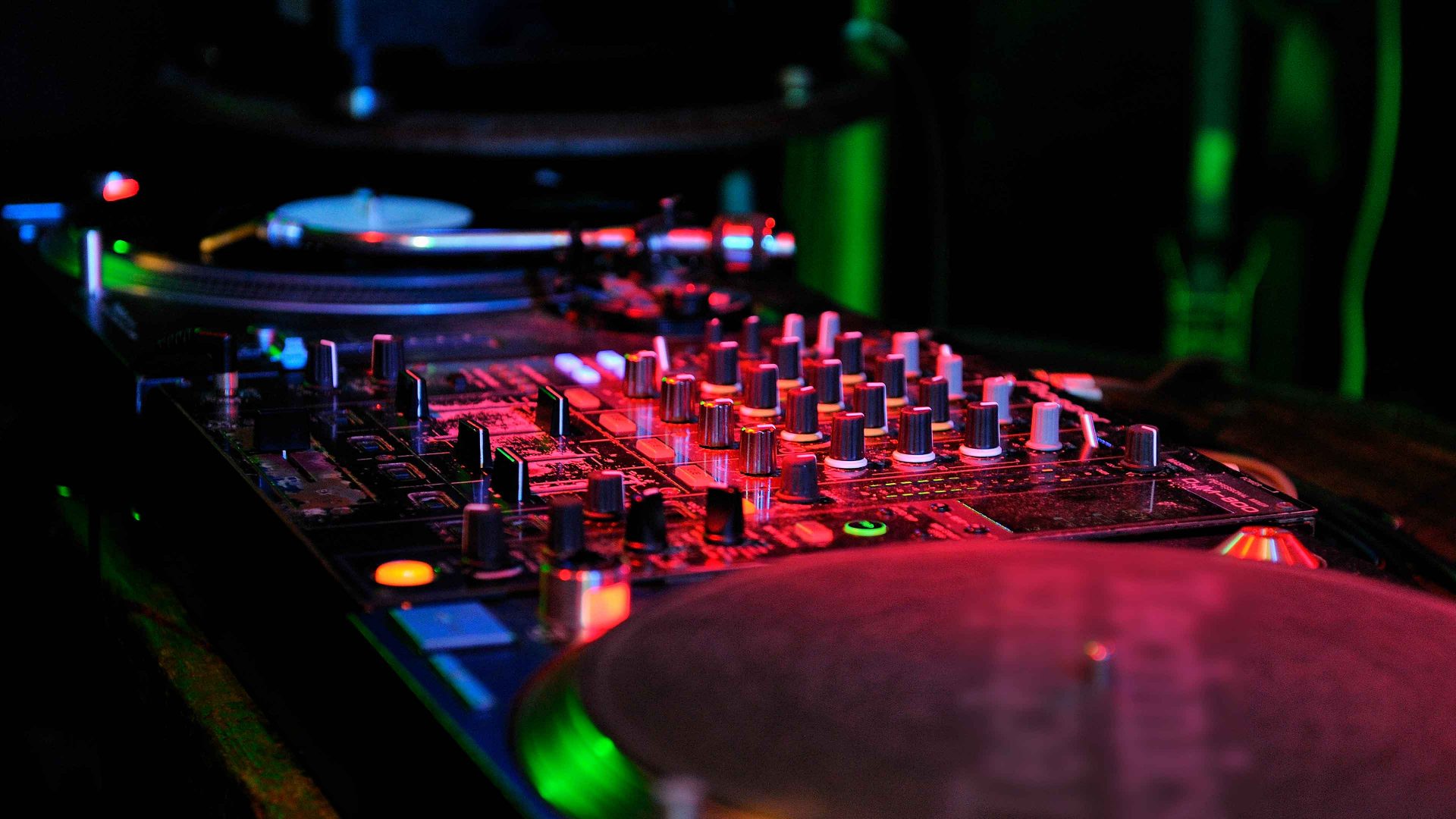 90s rave scene photo 2